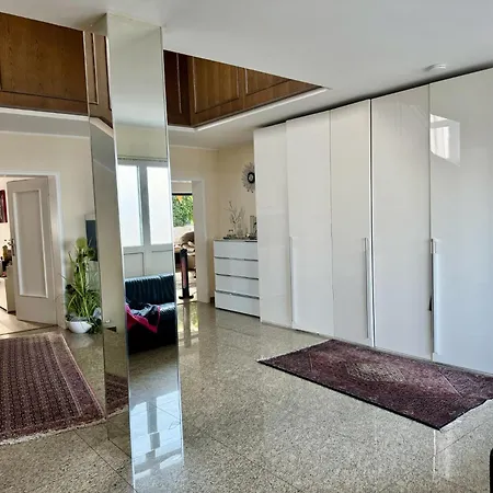 Homestay Magisches Doppelzimmer Mit Atemberaubender Wasserfall-wand In