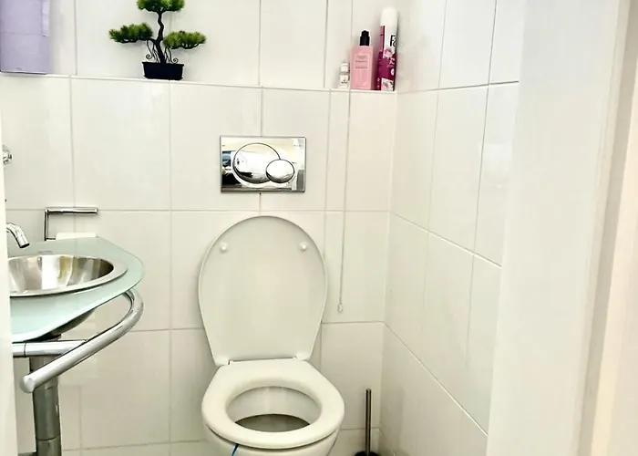 Magisches Doppelzimmer Mit Atemberaubender Wasserfall-wand In *