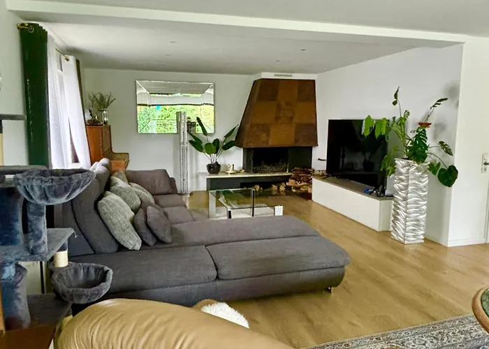 Magisches Doppelzimmer Mit Atemberaubender Wasserfall-wand In Quarto em Acomodações Particulares Seligenstadt