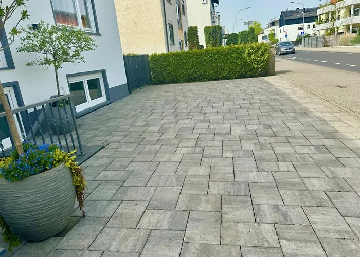 Quarto em Acomodações Particulares Magisches Doppelzimmer Mit Atemberaubender Wasserfall-wand In Seligenstadt